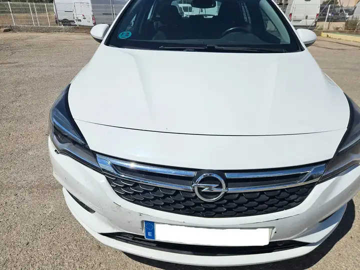 Opel Astra ST 1.6 CDTi S/S Excellence 136 Aut. 2017, foto 7