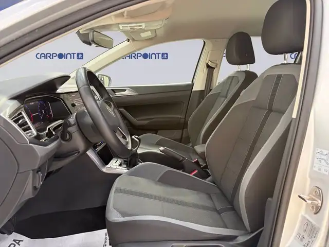 Volkswagen Polo view 11