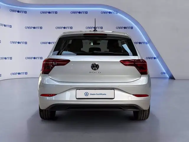 Volkswagen Polo view 6