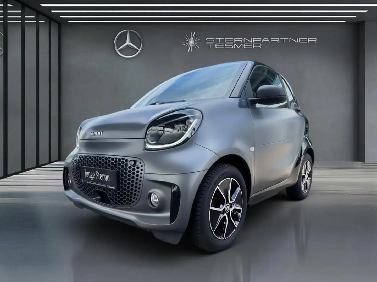 smart forTwo EQ fortwo Pano, 22KW, LED, Kamera,CarPlay Gris - 2
