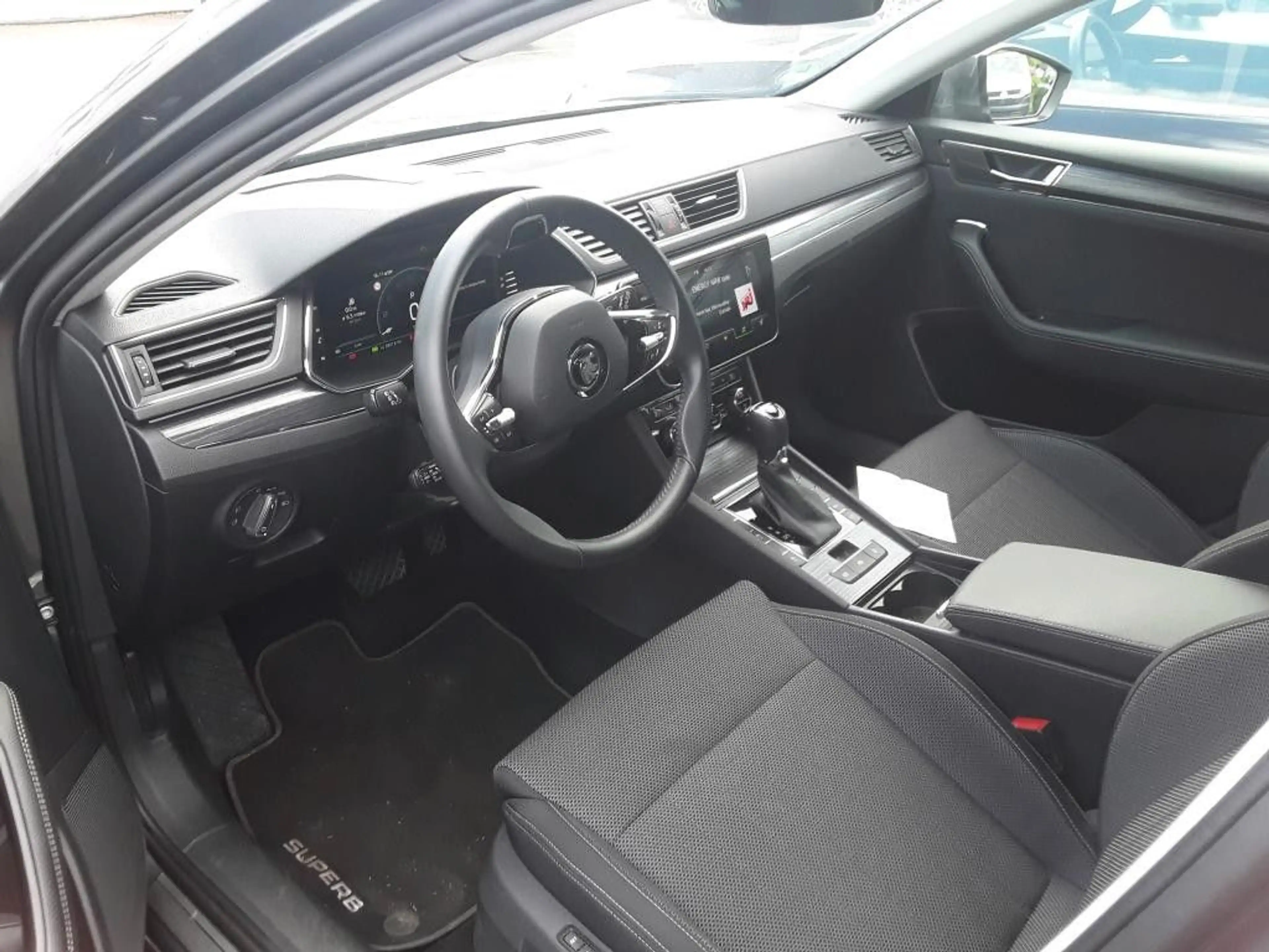 Skoda Superb Combi Style 2.0TDI DSG Navi AHK SHZ ACC — photo 5