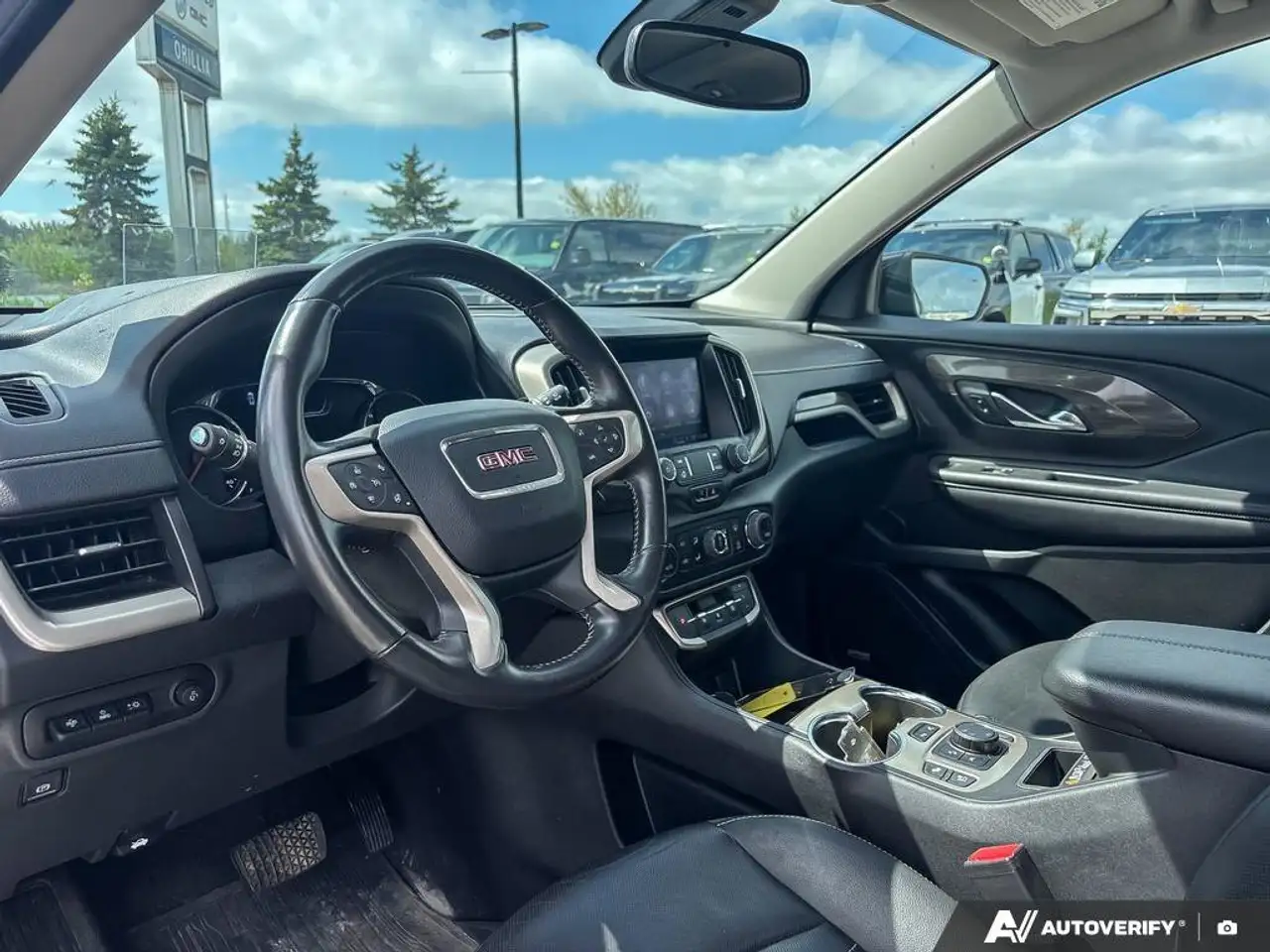 GMC Terrain photo GMC Terrain