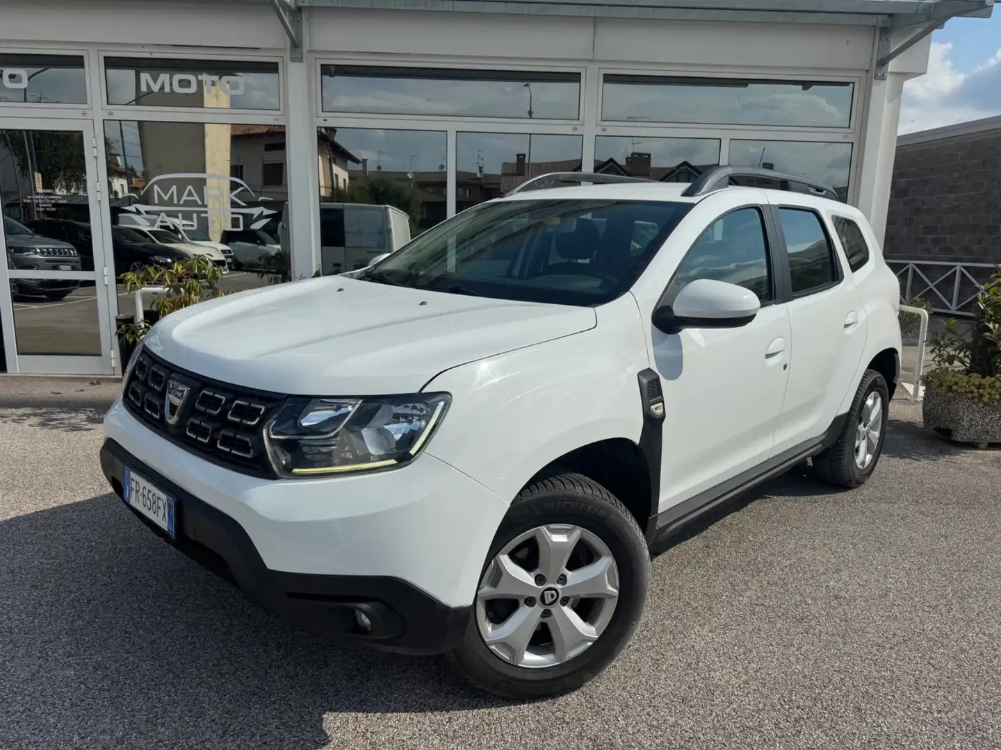 Dacia Duster 1.5 dCi 8V 110 CV 4x2 Comfort Weiß - 1