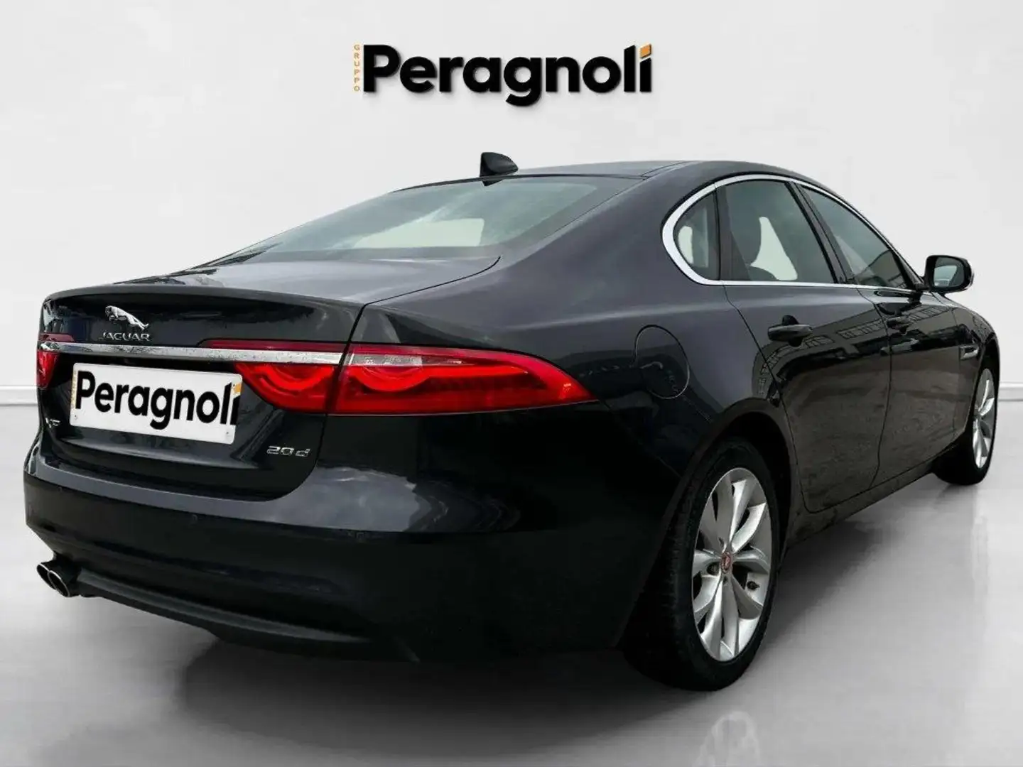 Jaguar XF 2.0 D 180 CV aut. Prestige Grigio - 2