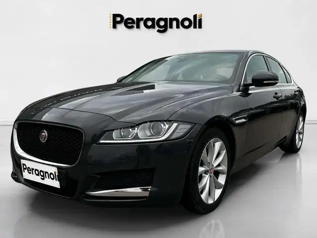Jaguar XF 2.0 D 180 CV aut. Prestige