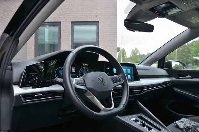 Volkswagen Golf view 8