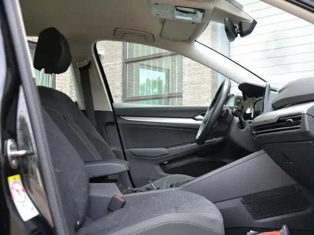 Volkswagen Golf view 10