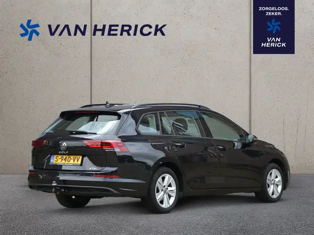 Volkswagen Golf view 4