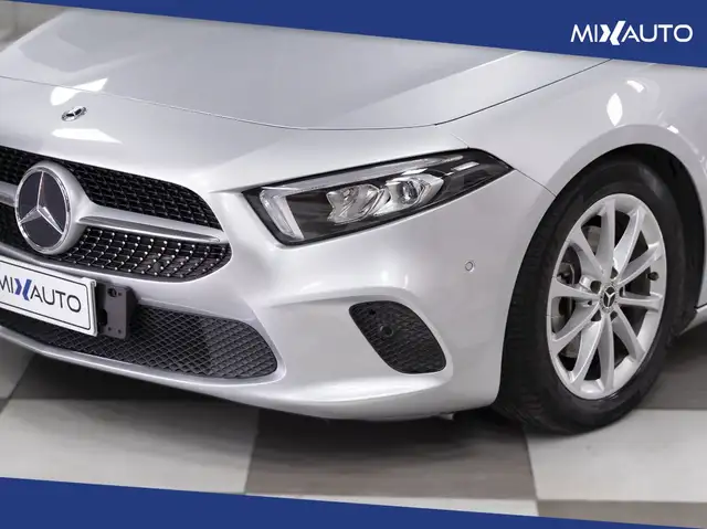 Mercedes-Benz A-Class view 9