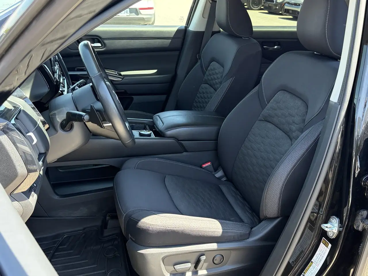 Nissan Pathfinder снимка Nissan Pathfinder