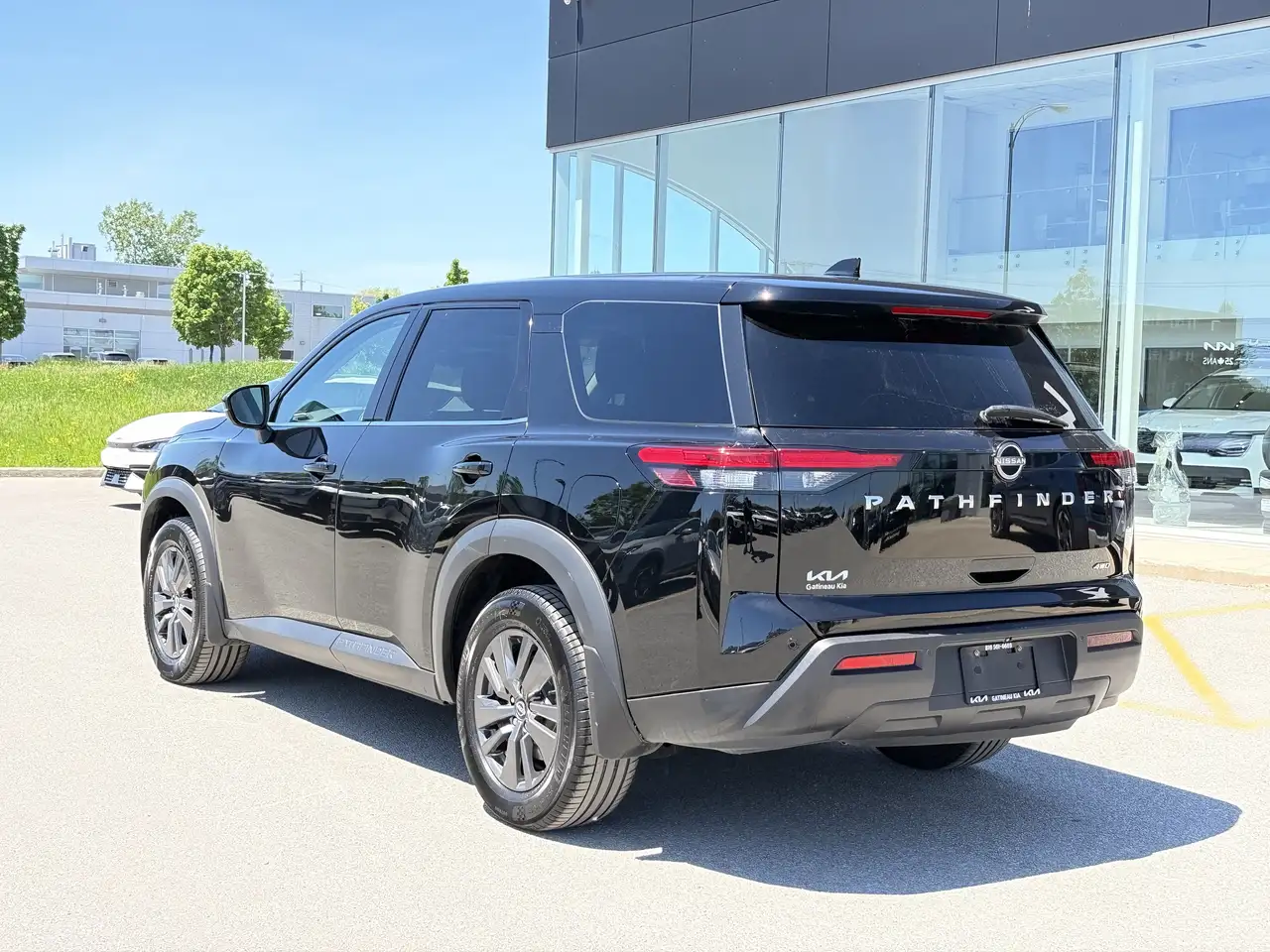 Nissan Pathfinder снимка Nissan Pathfinder