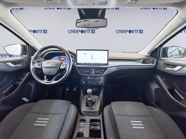 Ford Focus view 9