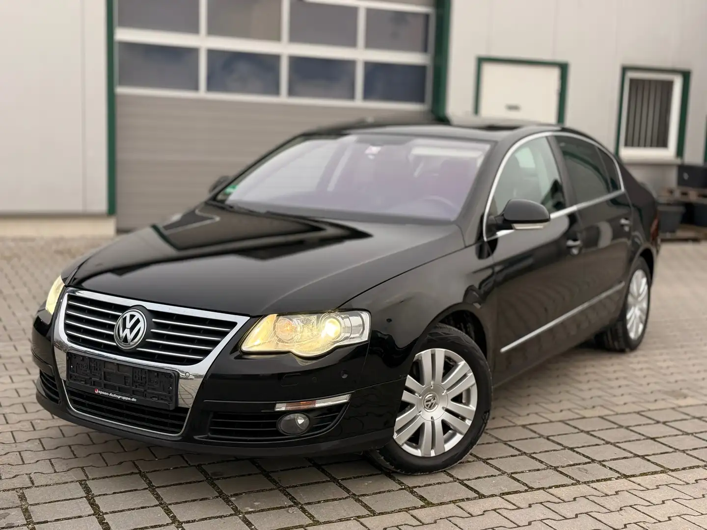 Volkswagen Passat Passat 1.8 TSI Highline Schwarz - 1