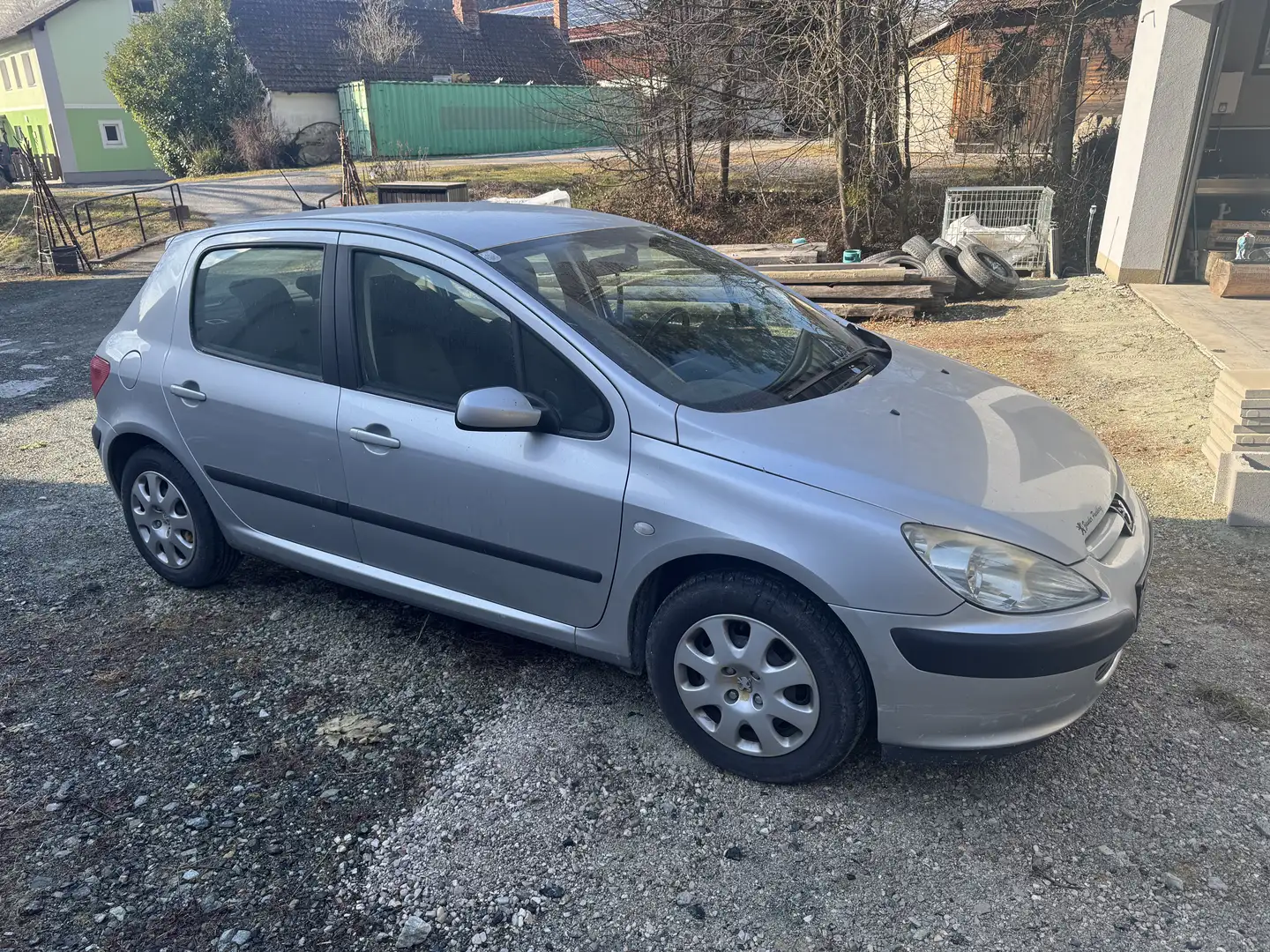 Peugeot 307 Definition HDI 90 - 1