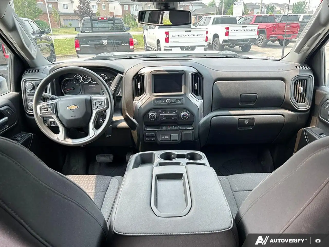Chevrolet Silverado 2500 photo Chevrolet Silverado 2500