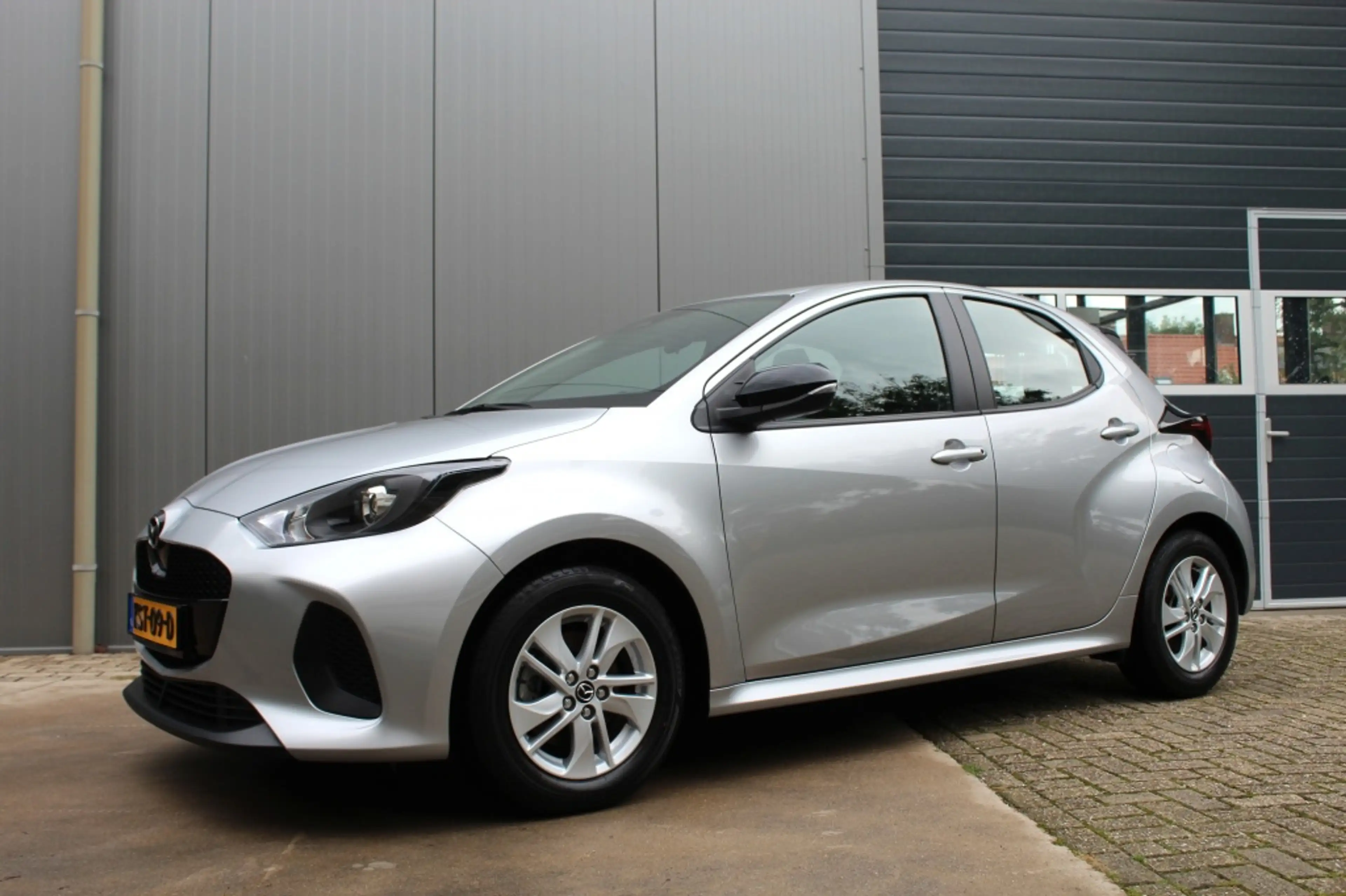Mazda 2 Hybrid 1.5 Centre-line / Stoelverwarming /Apple Ca — photo 9
