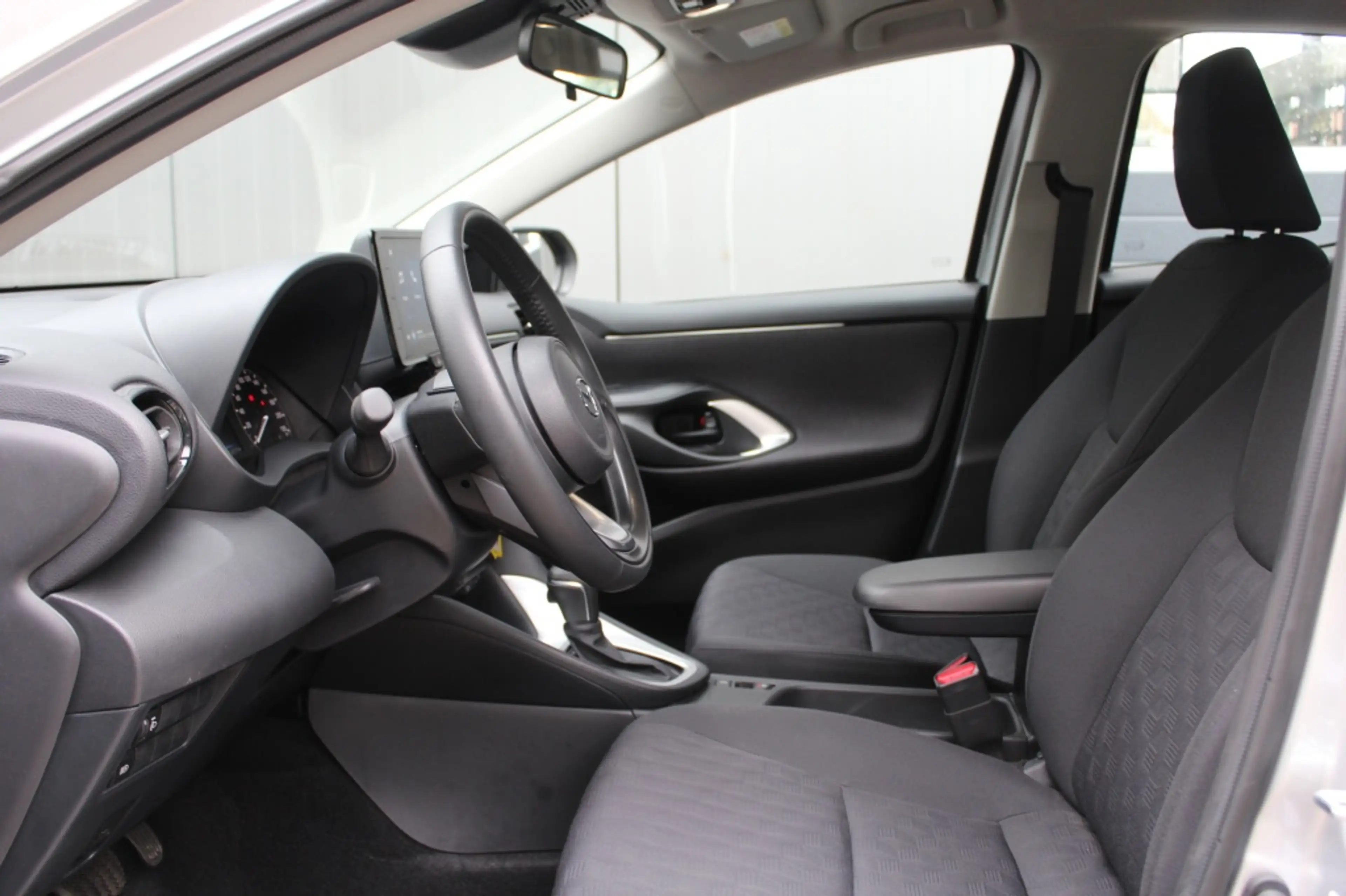 Mazda 2 Hybrid 1.5 Centre-line / Stoelverwarming /Apple Ca — photo 3