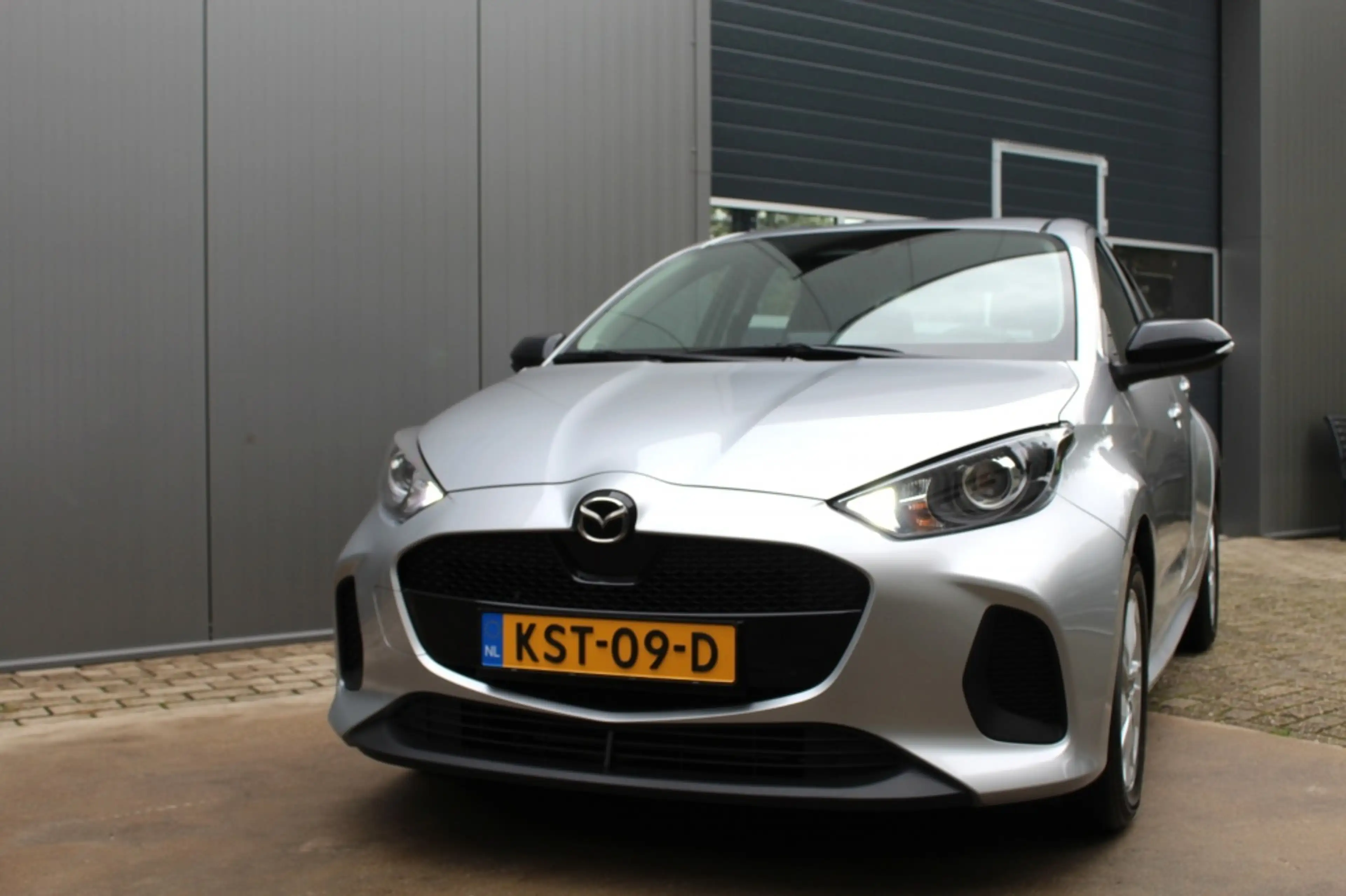 Mazda 2 Hybrid 1.5 Centre-line / Stoelverwarming /Apple Ca — photo 8