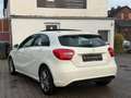 Mercedes-Benz A 180 *BlueEfficiency*Automatik*Scheckheft*Pano* Weiß - thumbnail 3