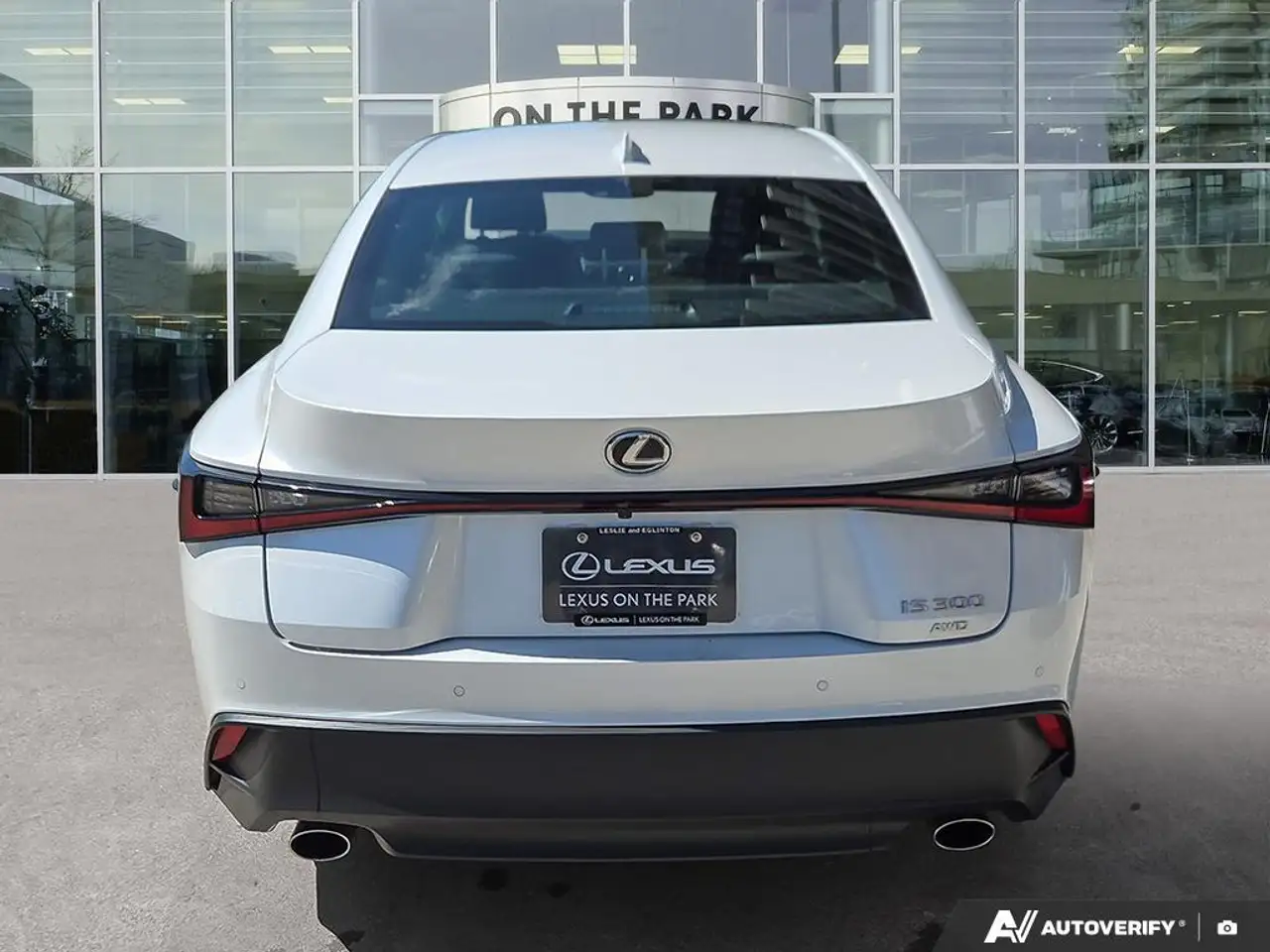 Lexus IS снимка Lexus IS