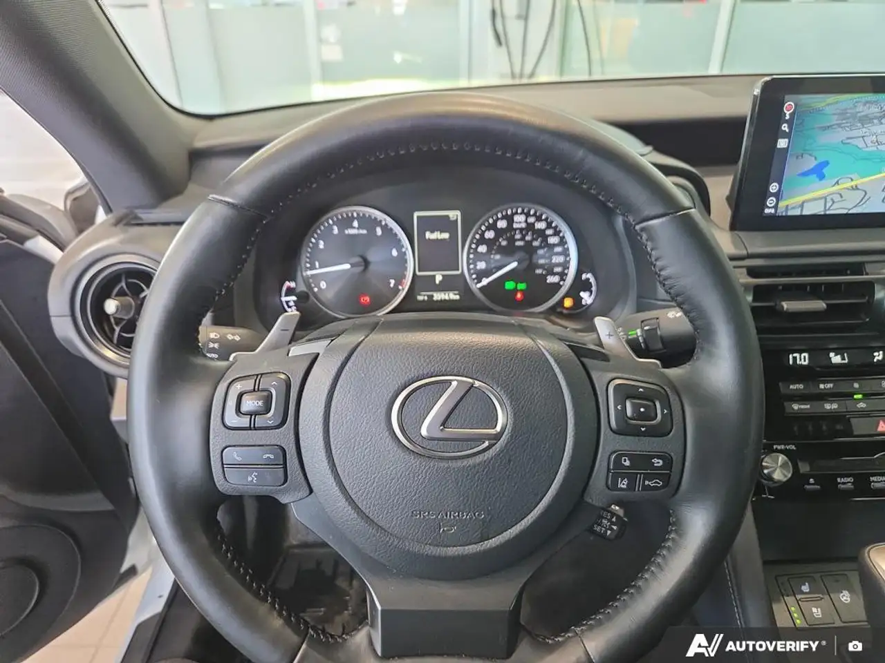 Lexus IS снимка Lexus IS