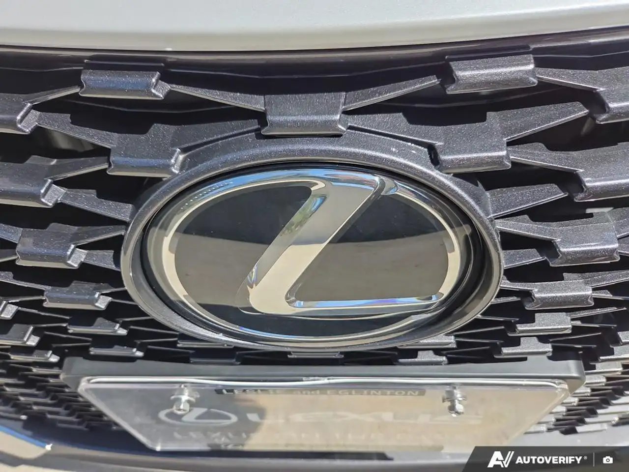 Lexus IS снимка Lexus IS