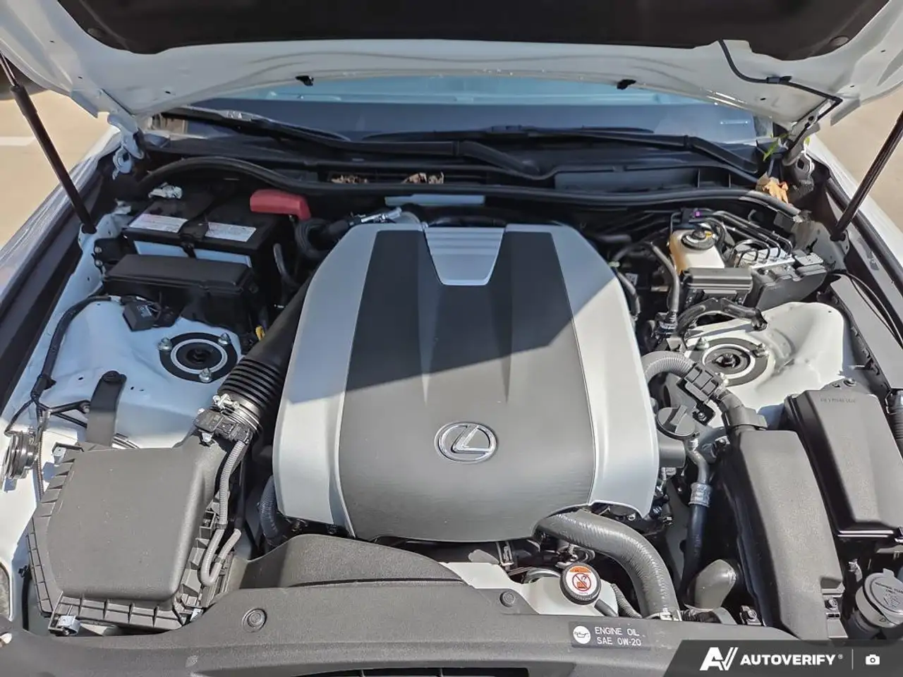 Lexus IS снимка Lexus IS