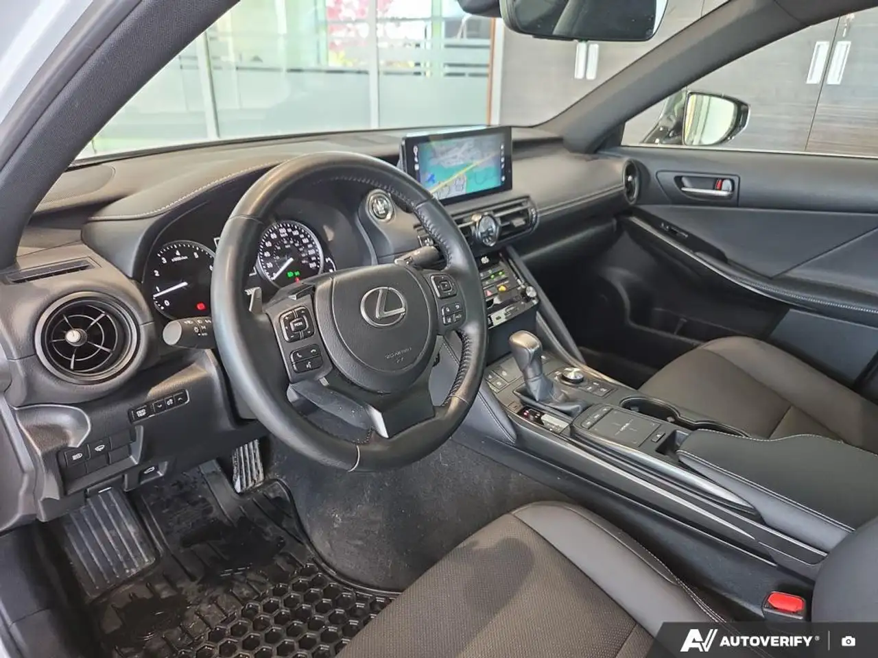 Lexus IS снимка Lexus IS