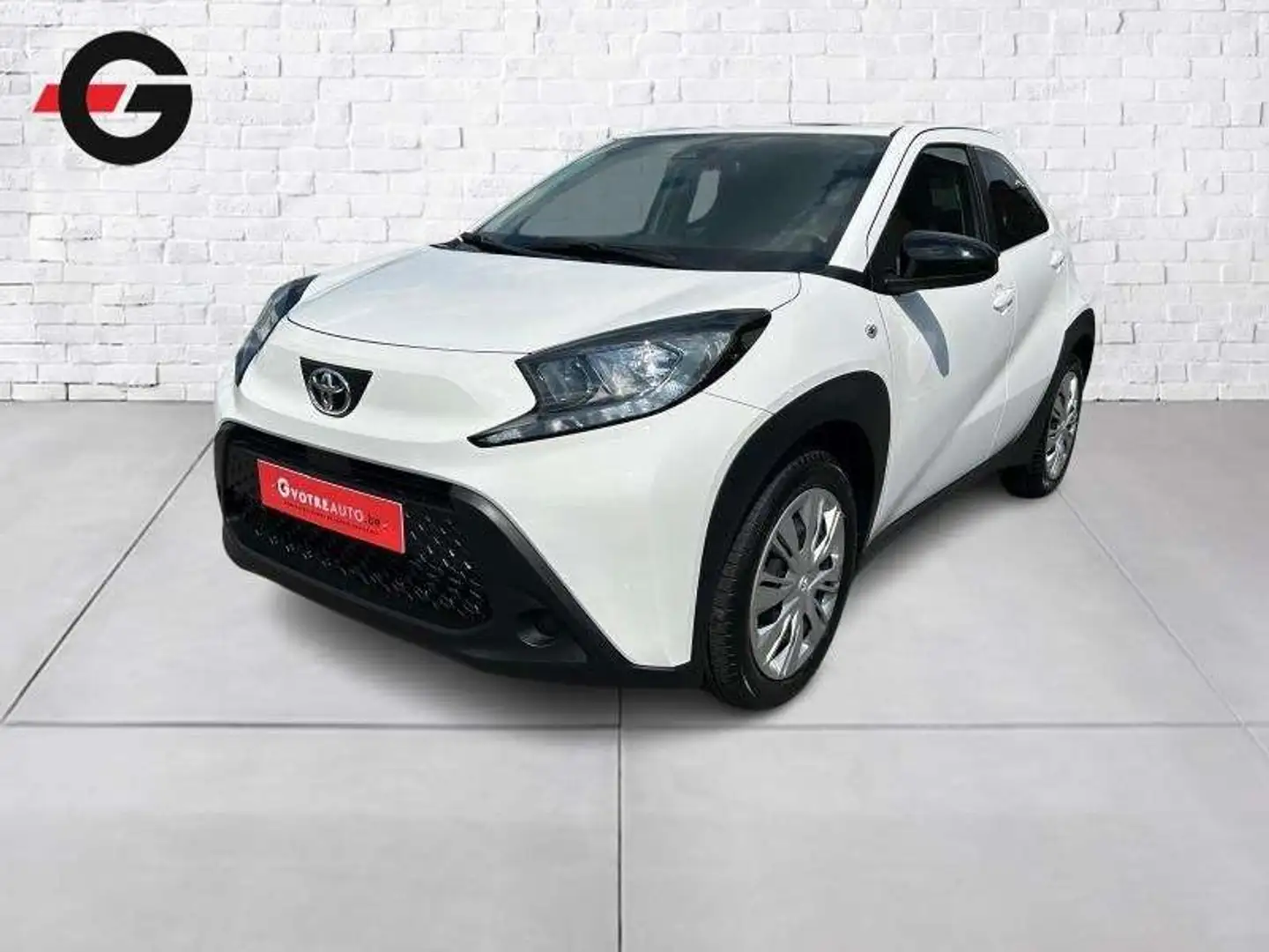 Toyota Aygo X X-PLAY VVT-I 72 Bianco - 1
