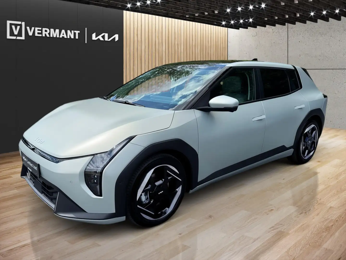 KIA Ev4