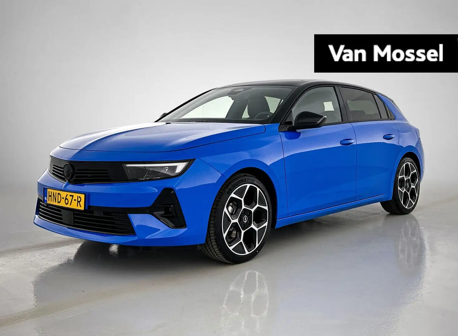 Opel Astra 1.2 Turbo Ultimate DEMO SALE beschikbaar 29-07-202 Blauw - 1
