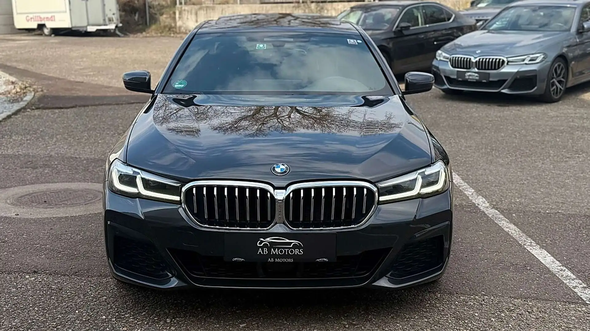 BMW 520 d 48 V Aut. Schwarz - 2