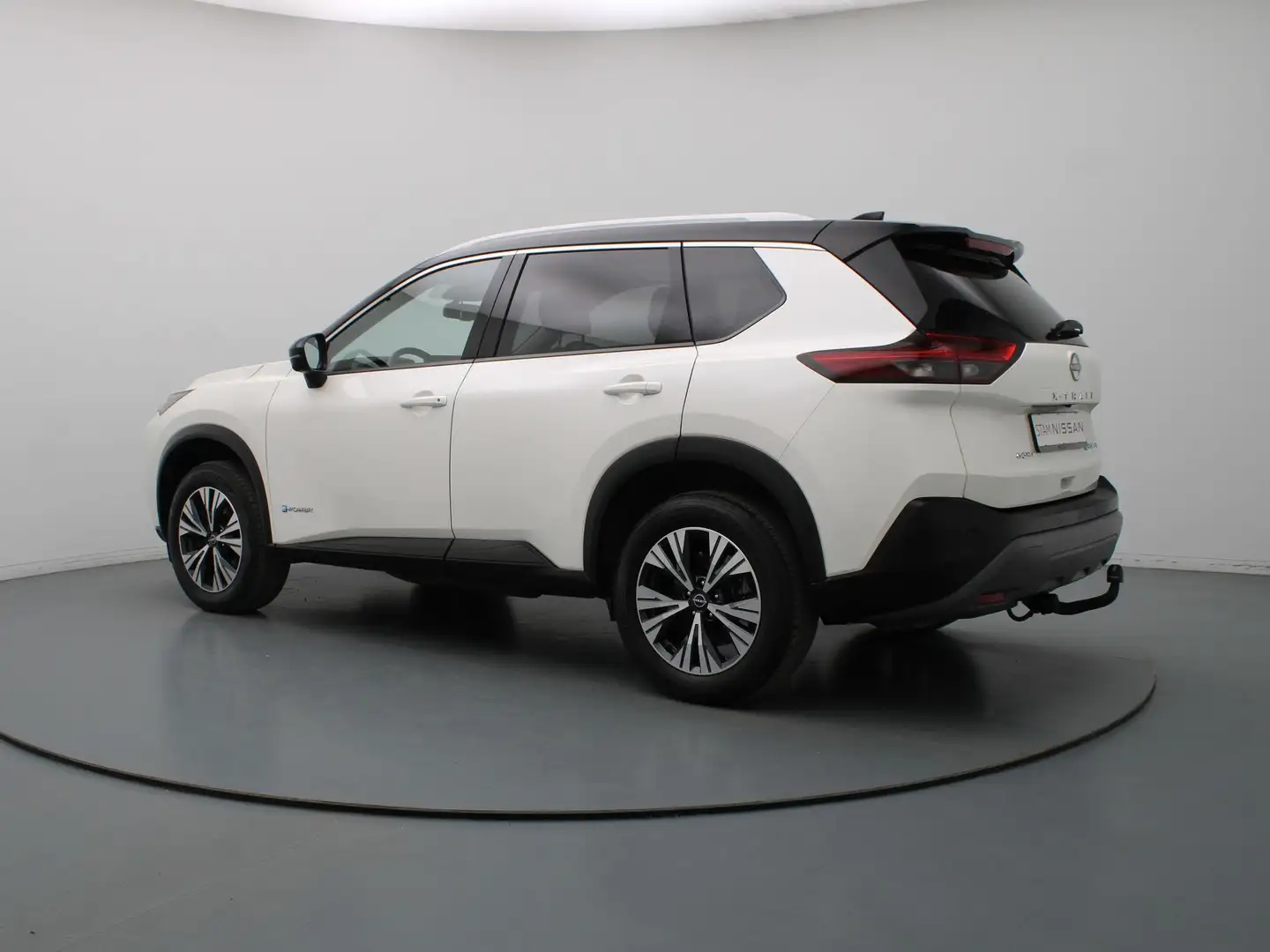 Nissan X-Trail 215pk e-4orce N-Connecta 4WD 7p. Automaat 360° Cam Wit - 2