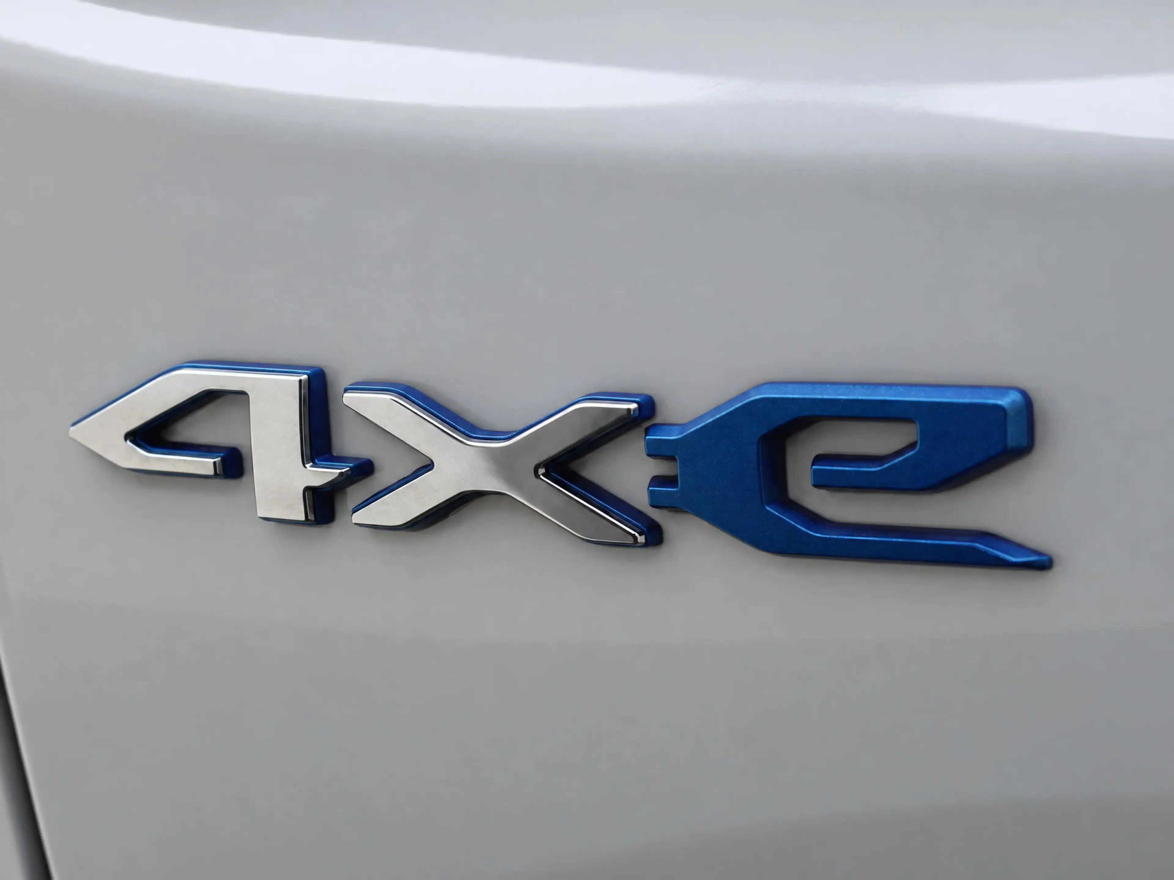 Jeep Renegade 4xe 190 Plug-in Hybrid Electric Limited PACK BLACK — photo 9