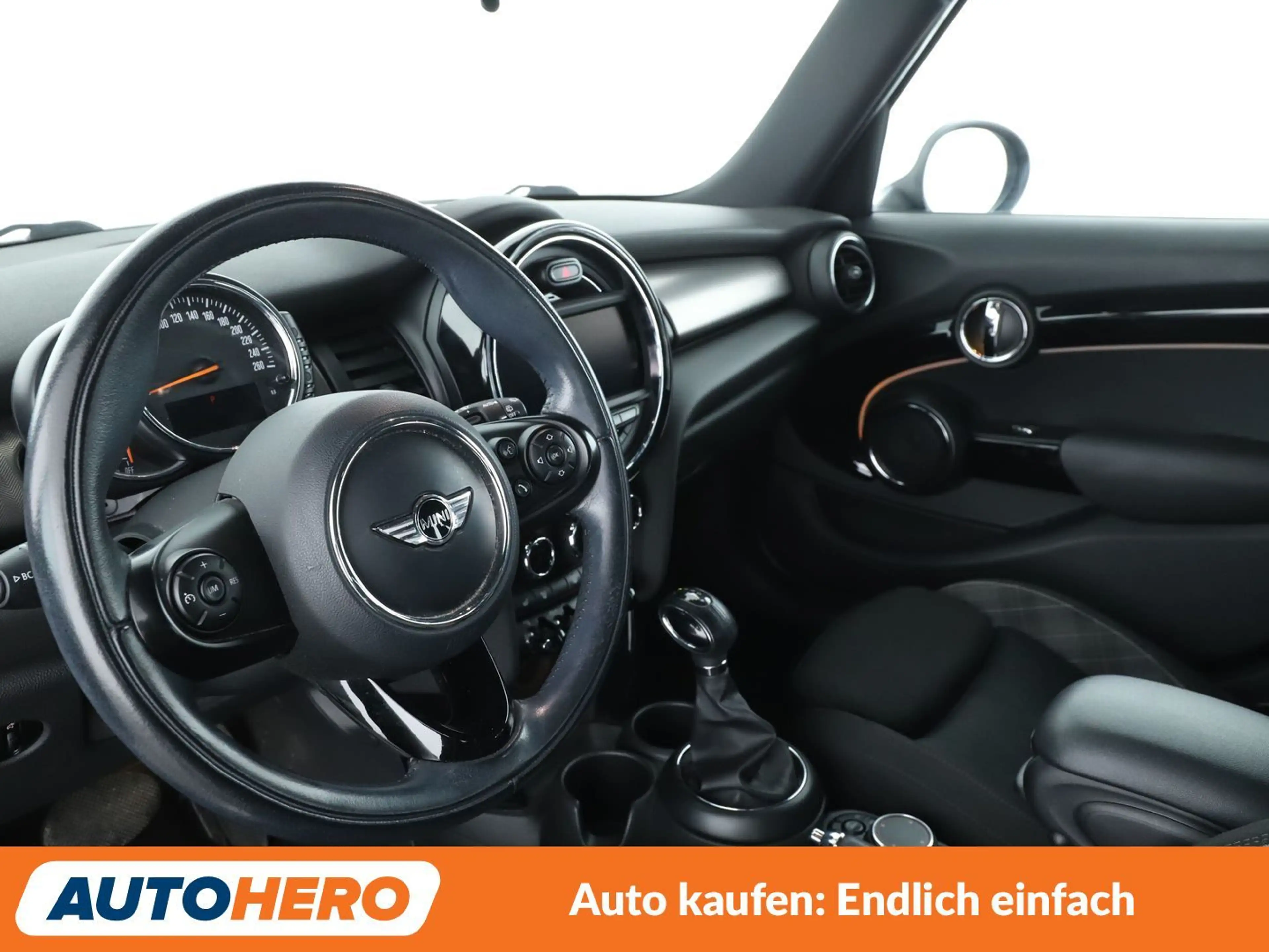 MINI One One Aut.*NAVI*TEMPO*LIMITER*PDC*SHZ*PANO* — photo 11