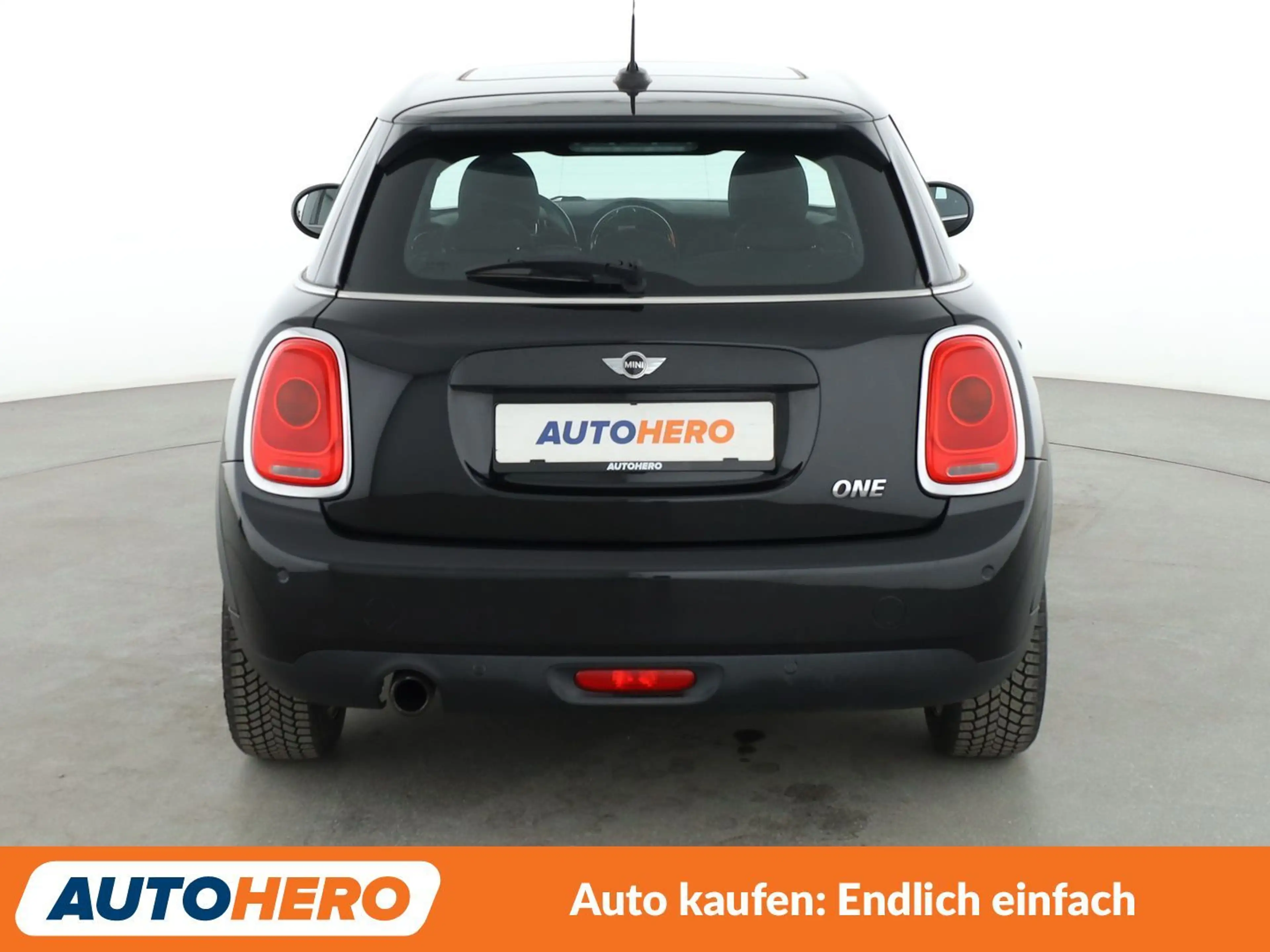 MINI One One Aut.*NAVI*TEMPO*LIMITER*PDC*SHZ*PANO* — photo 5