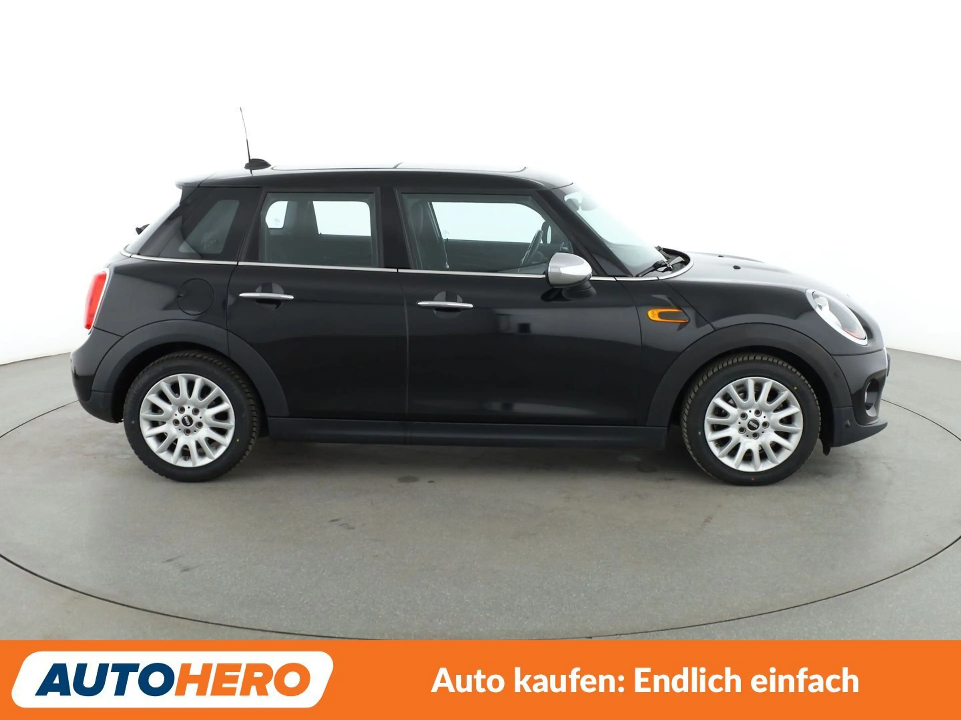 MINI One One Aut.*NAVI*TEMPO*LIMITER*PDC*SHZ*PANO* — photo 7