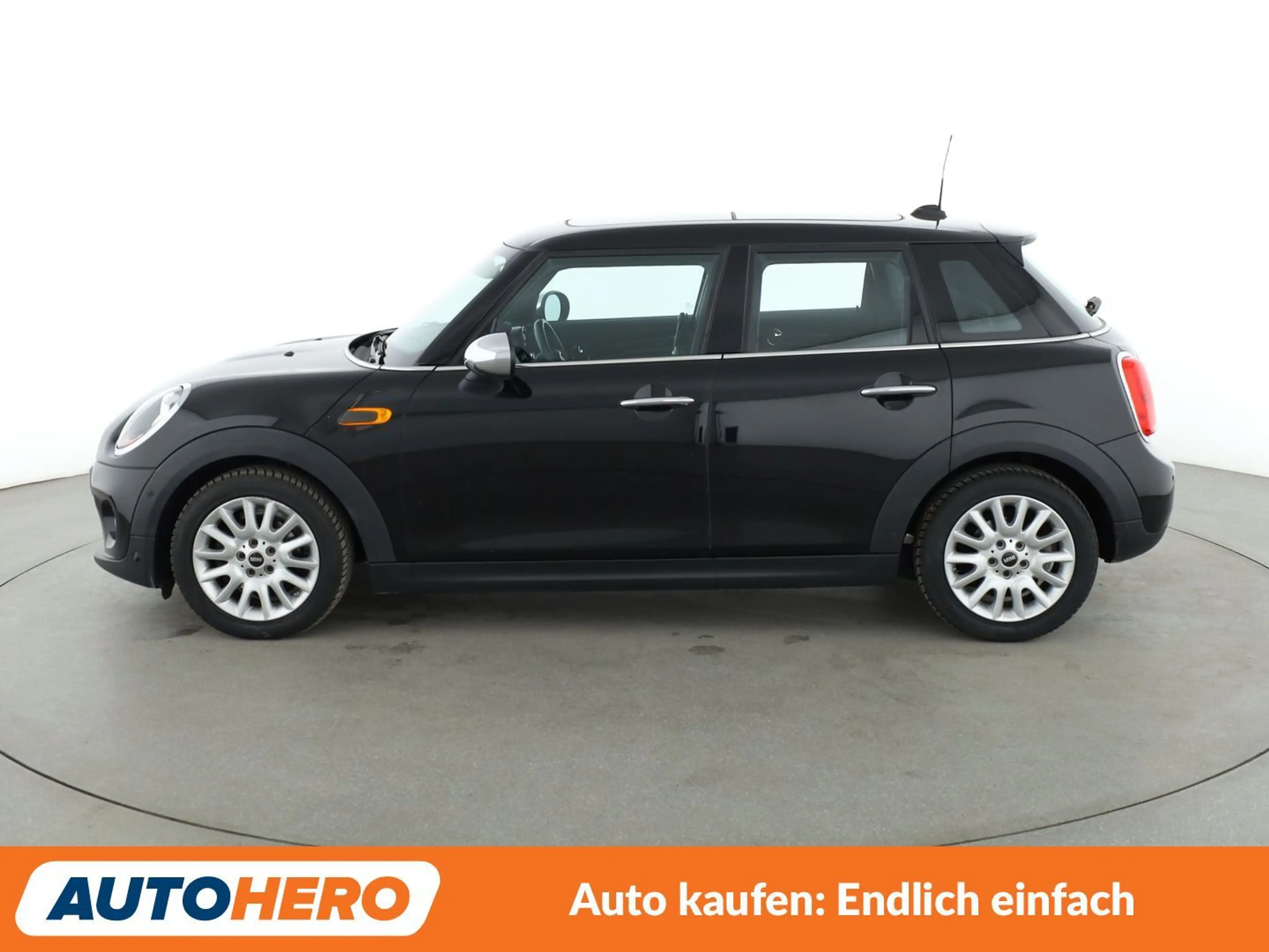 MINI One One Aut.*NAVI*TEMPO*LIMITER*PDC*SHZ*PANO* — photo 3