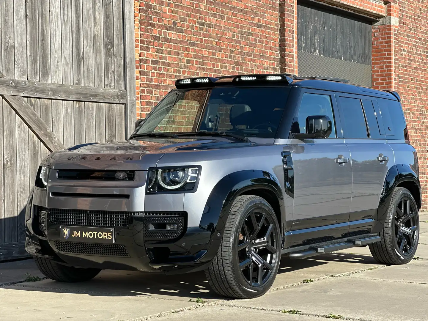 Land Rover Defender 110 D250 X-Dynamic S ** URBAN PACK ** - 1