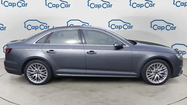 Audi A4 view 4