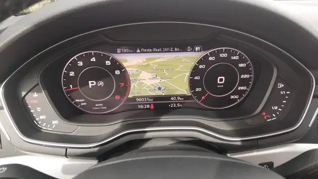 Audi A4 view 12