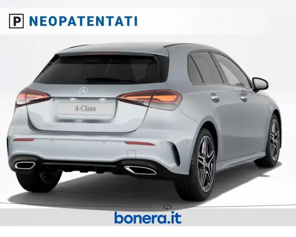 Mercedes-Benz A-Class view 3