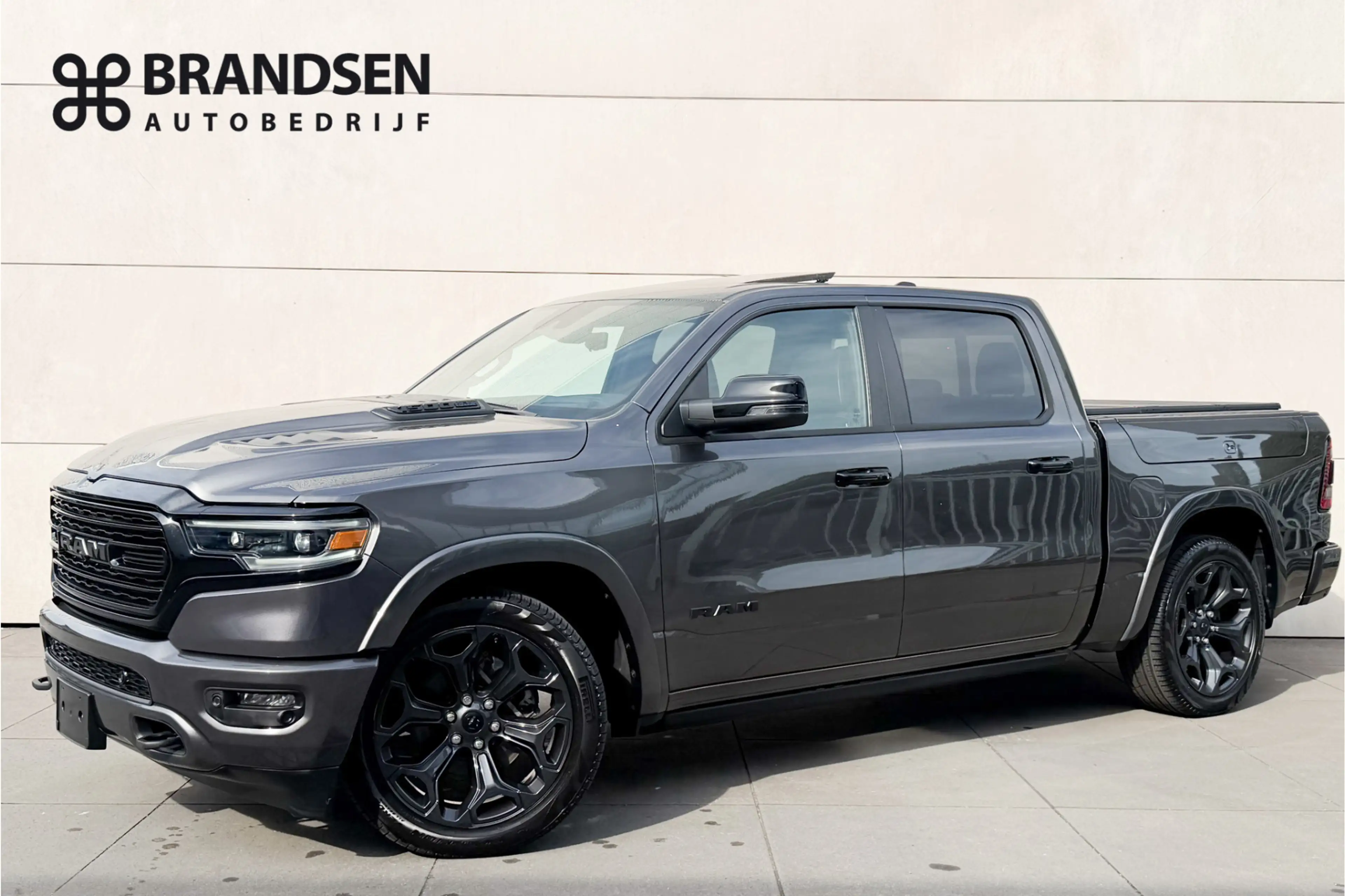Dodge RAM 1500 5.7 V8 4x4 Crew Cab Limited Luchtvering-Pano-