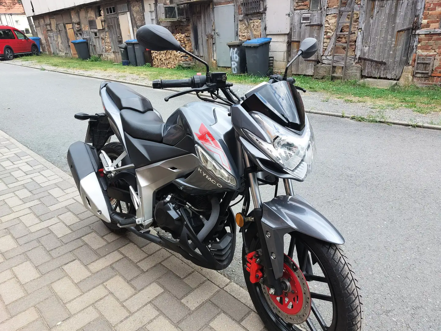 Kymco Visar 125i TÜV-7-2026, nur 3500 Km, Durchsicht 05/2025 srebrna - 2