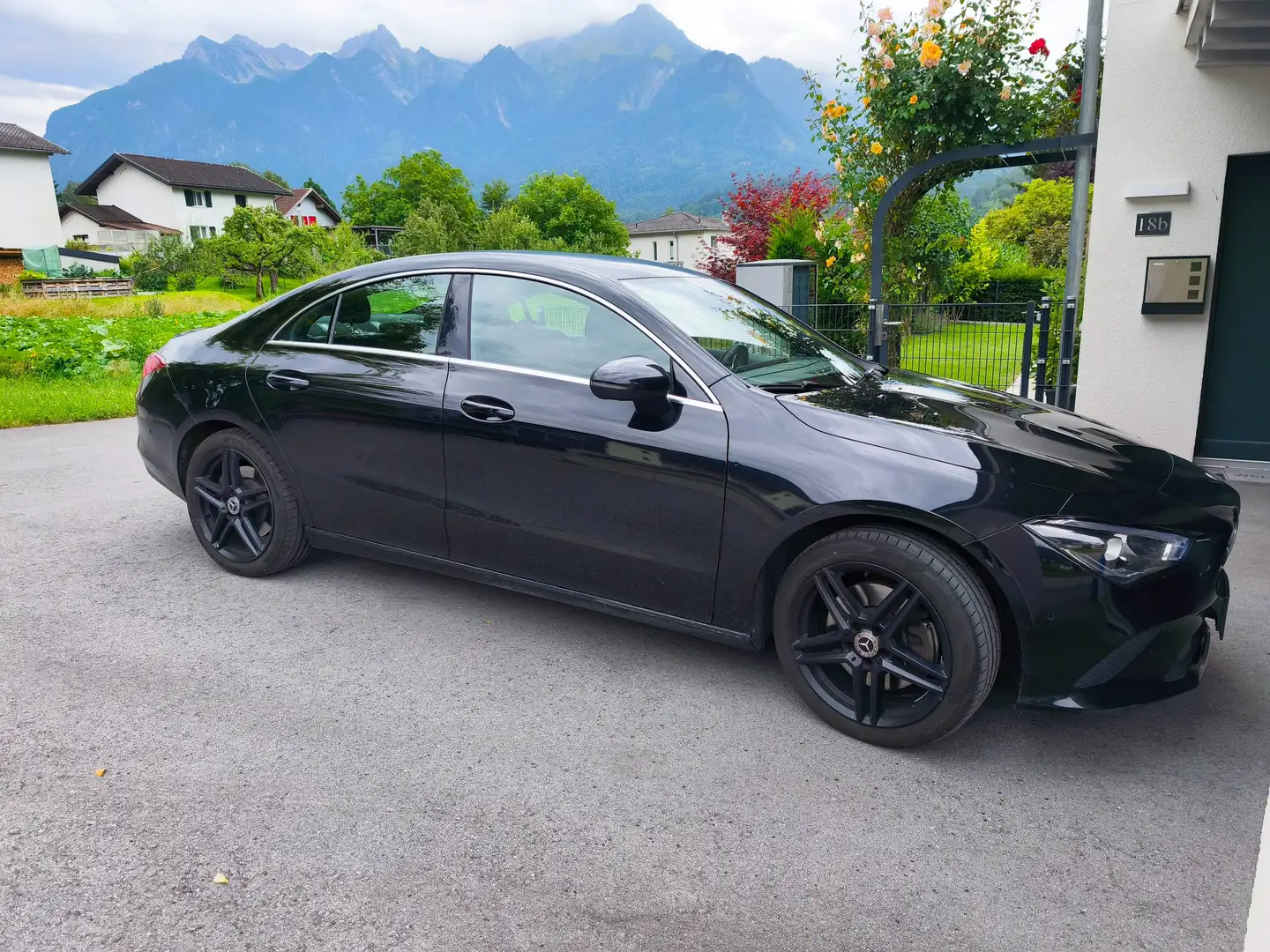 Mercedes-Benz CLA 220 CLA 220 Progressive Line Schwarz - 1