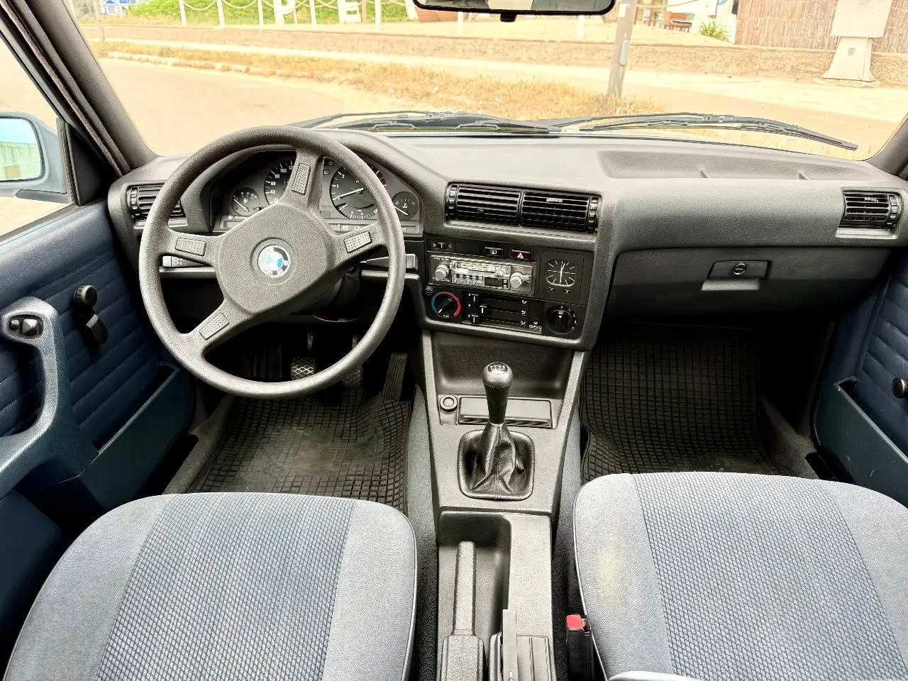BMW 318 i, foto 10