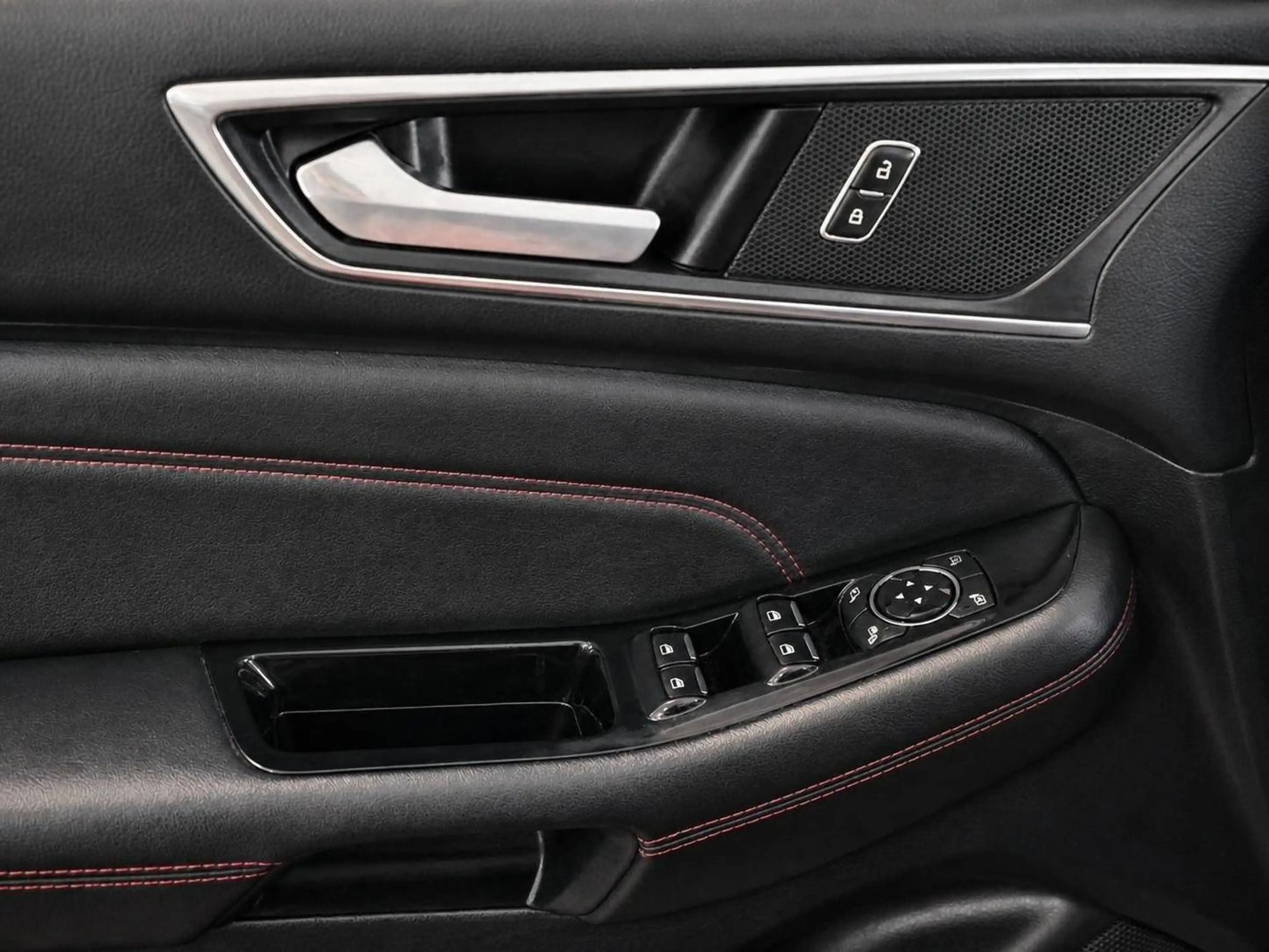 Ford S-Max ST-Line/Kamera/Pano/AHK/7.Sitzer — photo 12