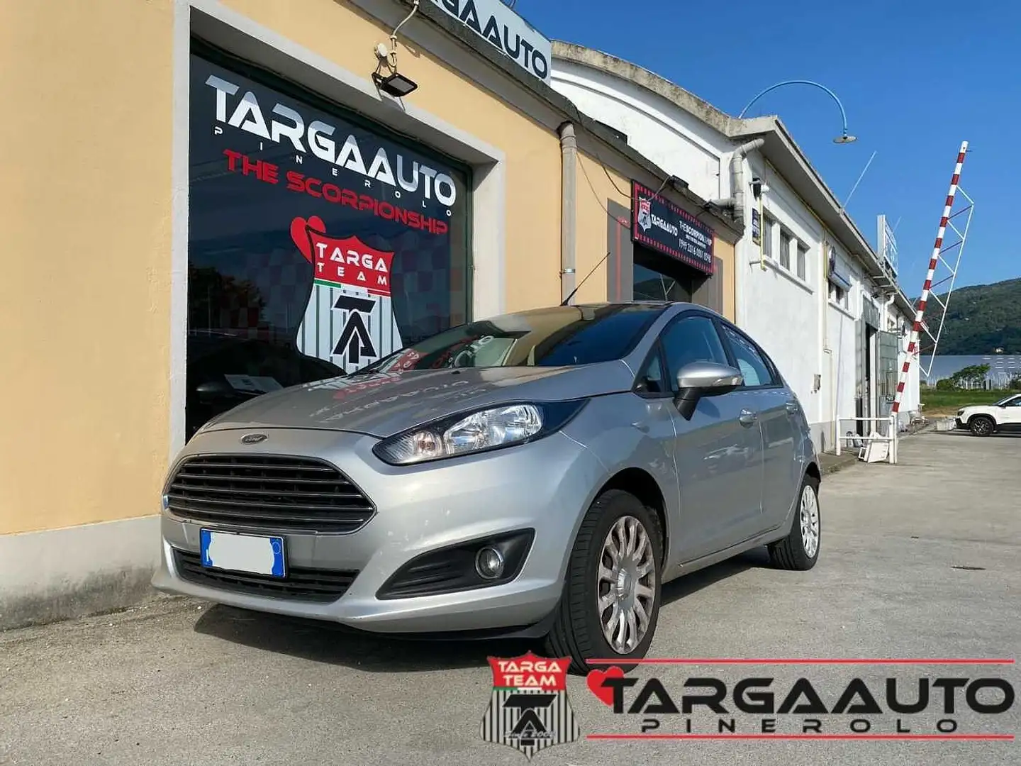 Ford Fiesta 1.0 80CV 5 porte Grijs - 1