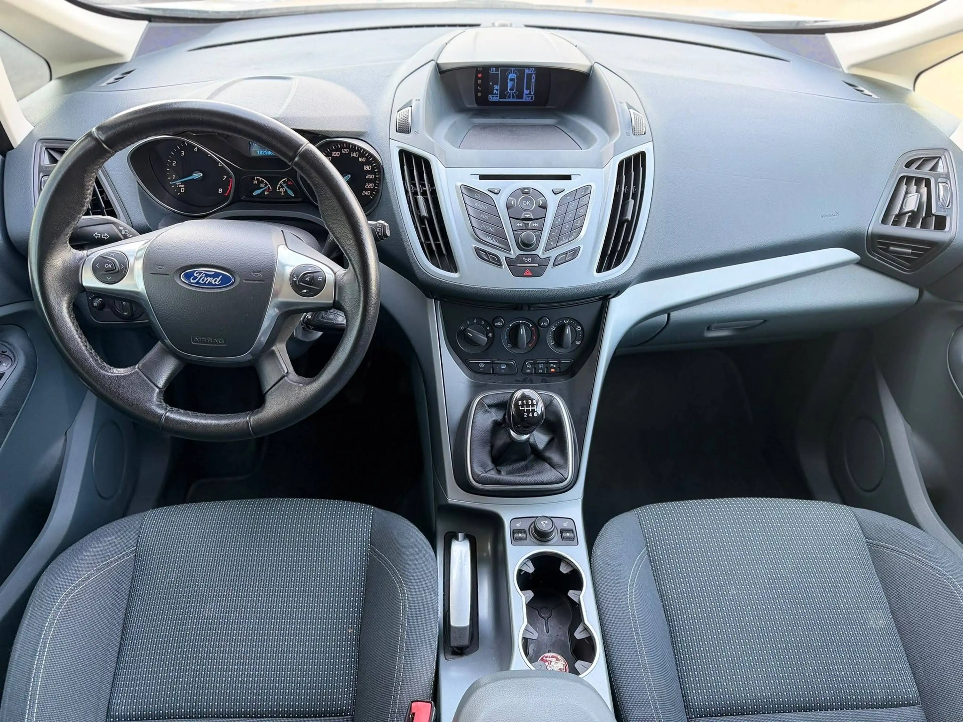 Ford C-Max Champions Edition — photo 13