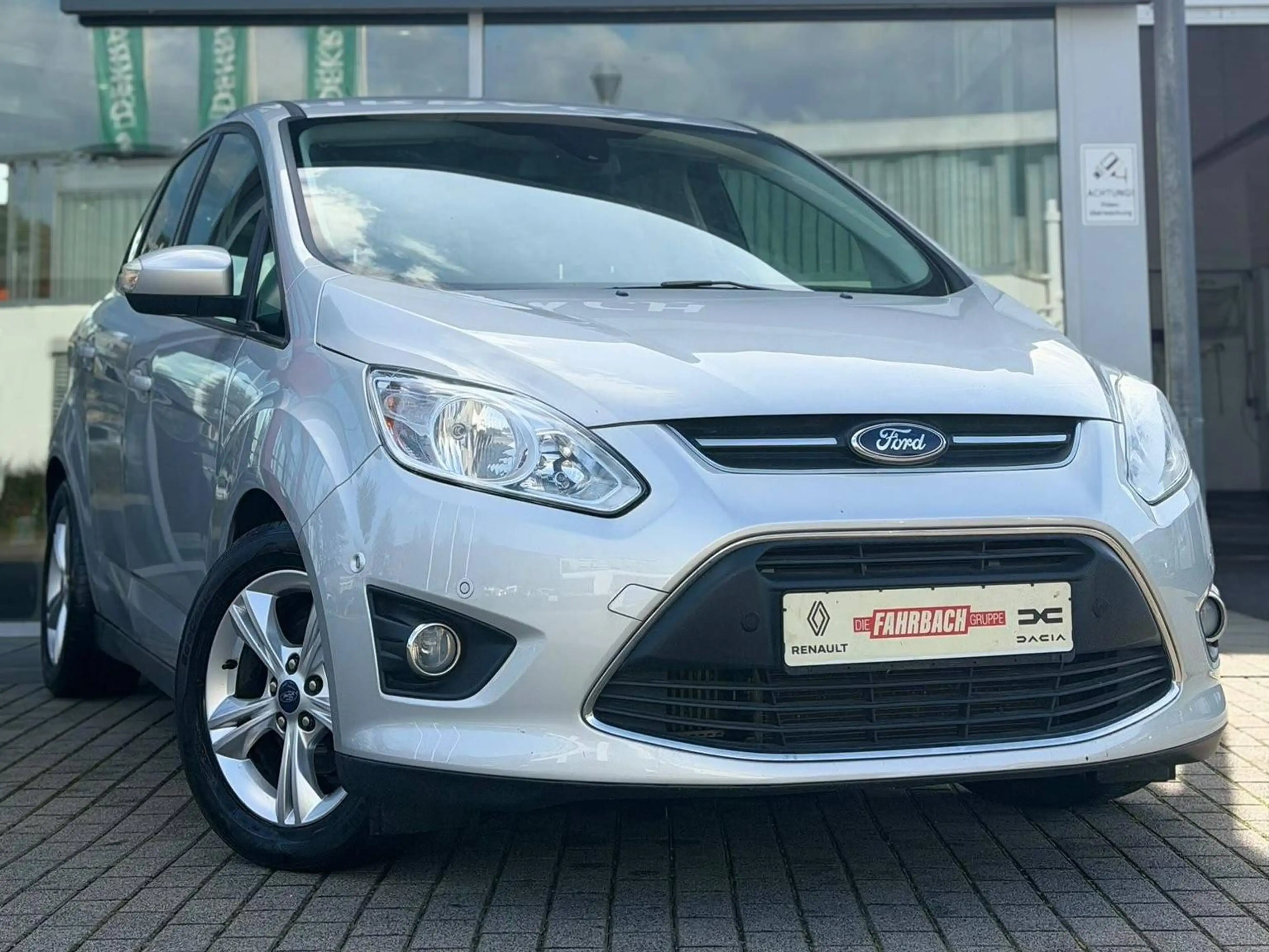 Ford C-Max Champions Edition — photo 24